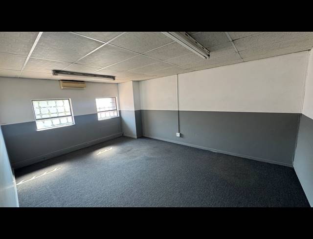 295M² WAREHOUSE TO LET IN EASTGATE